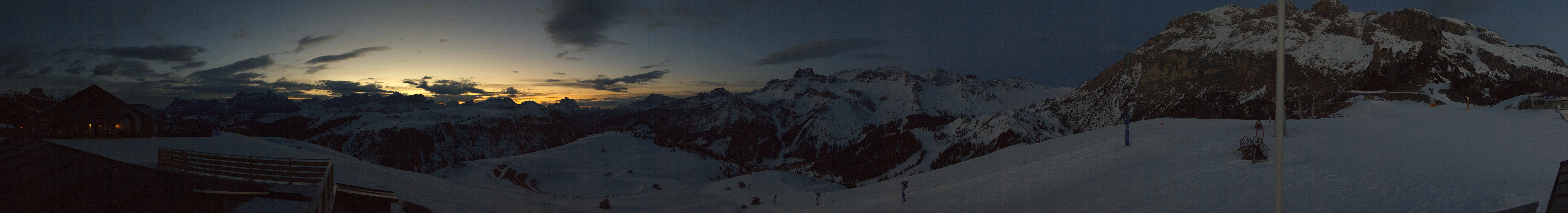 Archiv Foto Webcam Rundblick Bec de Roces, Arabba