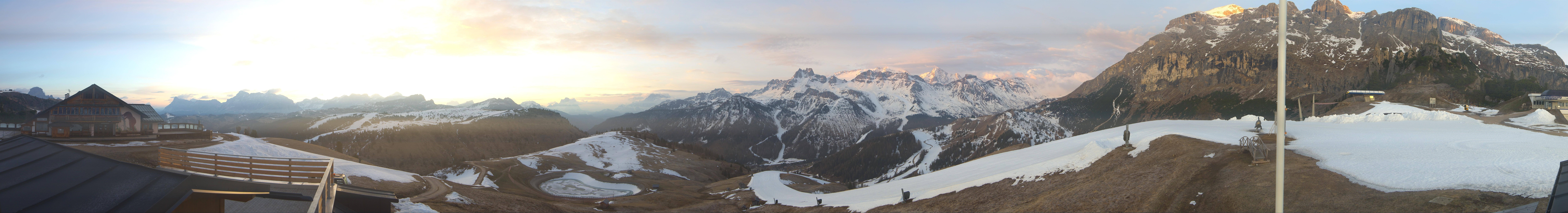 Archiv Foto Webcam Rundblick Bec de Roces, Arabba