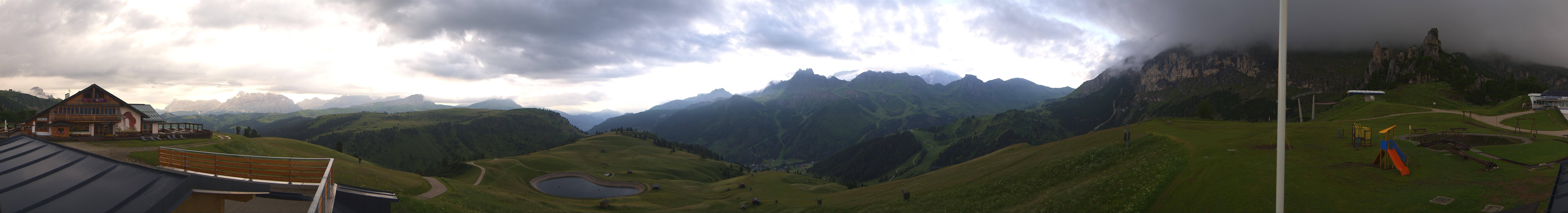 Archiv Foto Webcam Rundblick Bec de Roces, Arabba