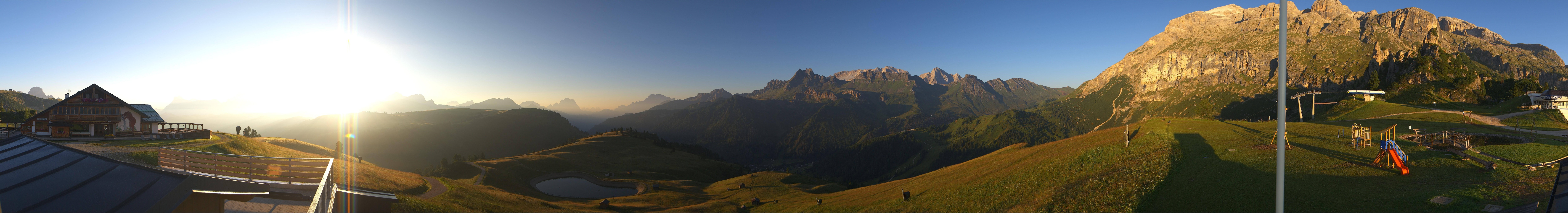 Archiv Foto Webcam Rundblick Bec de Roces, Arabba