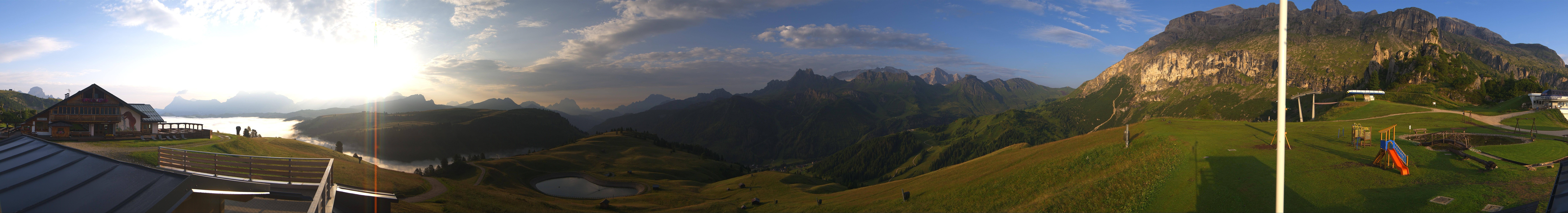 Archiv Foto Webcam Rundblick Bec de Roces, Arabba