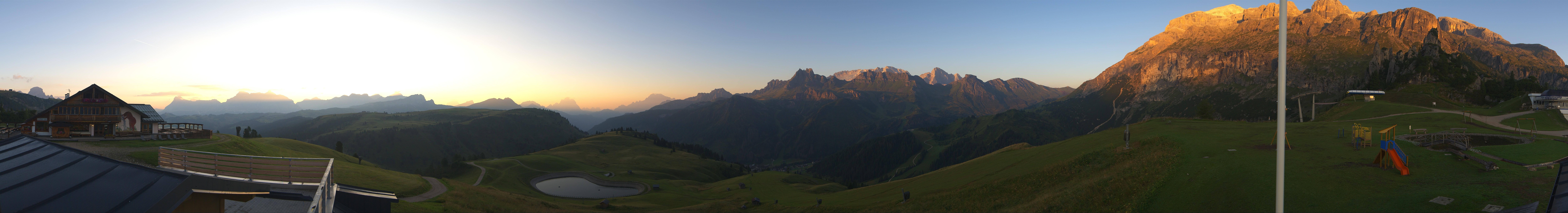 Archiv Foto Webcam Rundblick Bec de Roces, Arabba