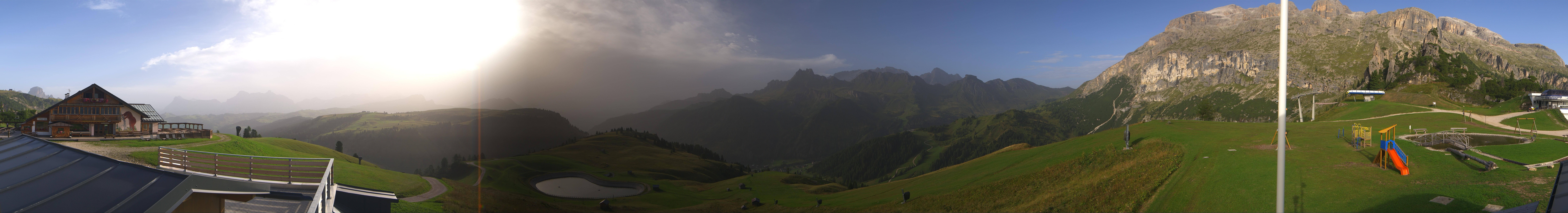 Archiv Foto Webcam Rundblick Bec de Roces, Arabba