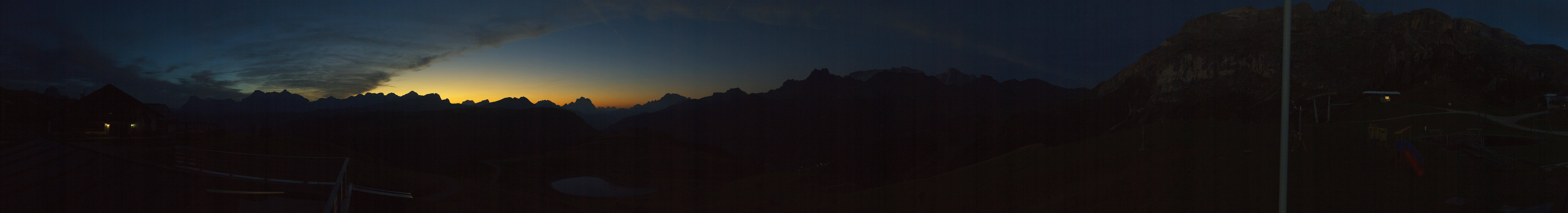 Archiv Foto Webcam Rundblick Bec de Roces, Arabba
