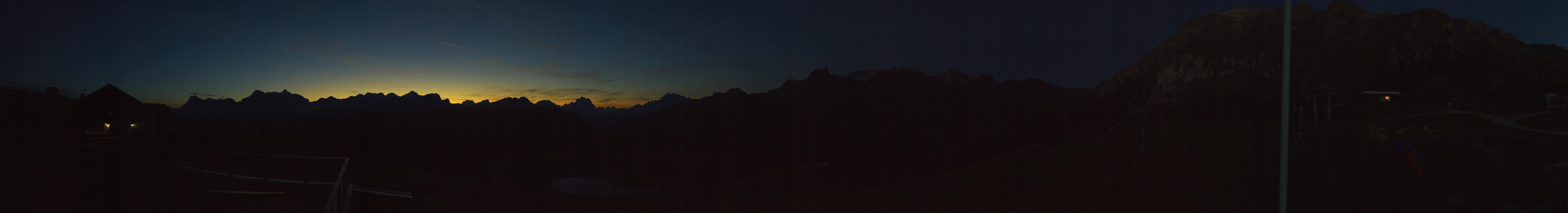 Archiv Foto Webcam Rundblick Bec de Roces, Arabba