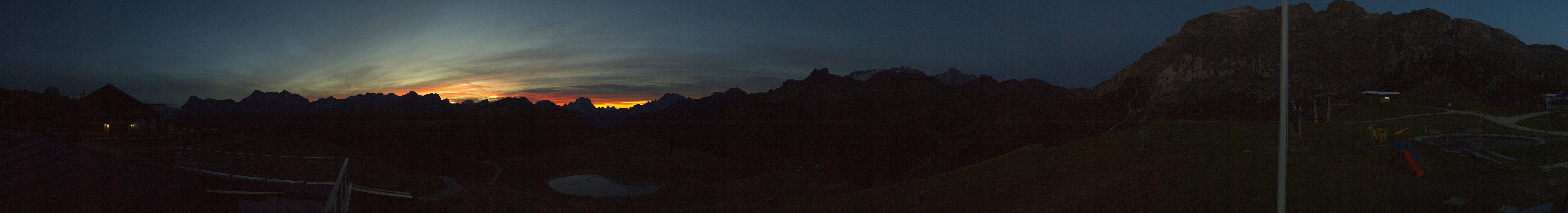 Archiv Foto Webcam Rundblick Bec de Roces, Arabba