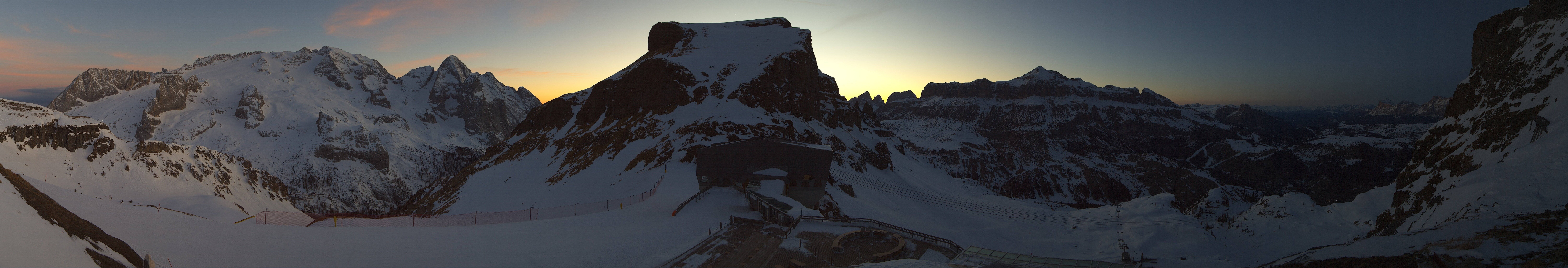 Archiv Foto Webcam Rundblick Arabba