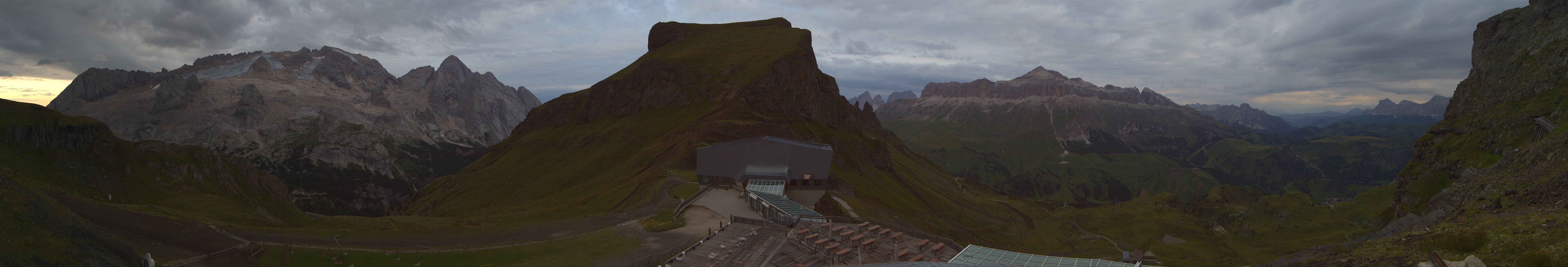 Archiv Foto Webcam Rundblick Arabba