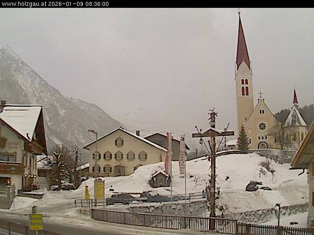 Archiv Foto Webcam Holzgau: Kirche