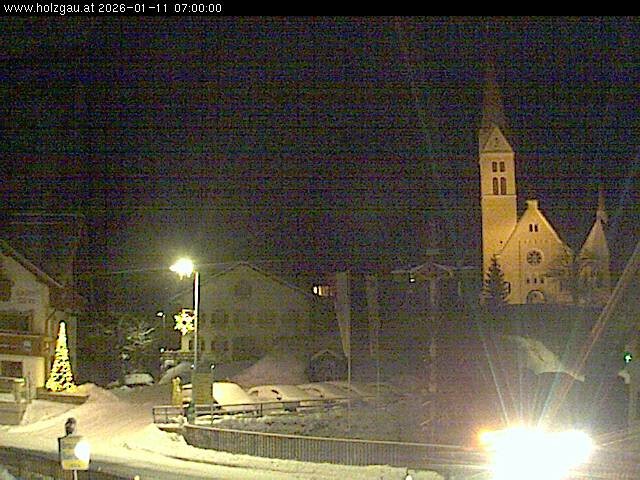 Archived image Webcam Holzgau center: Church