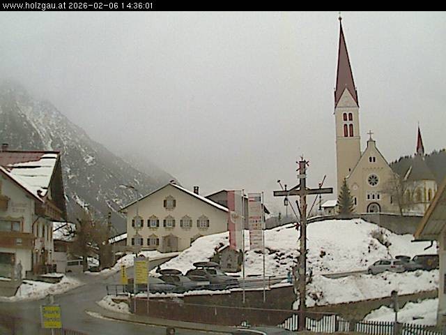 Archiv Foto Webcam Holzgau: Kirche