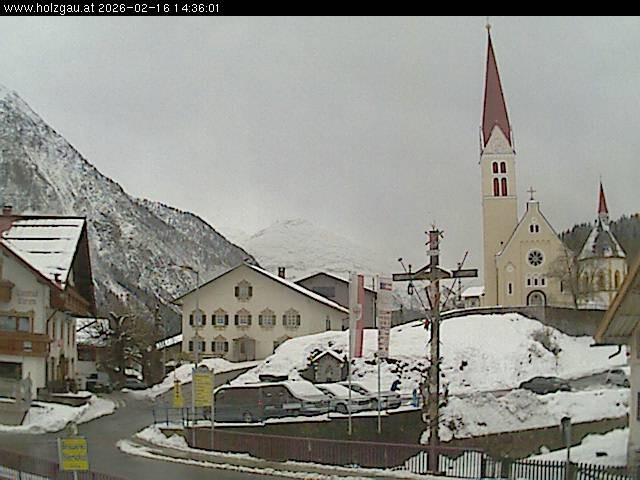 Archiv Foto Webcam Holzgau: Kirche