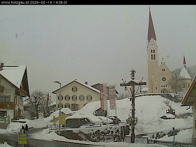 Archiv Foto Webcam Holzgau: Kirche