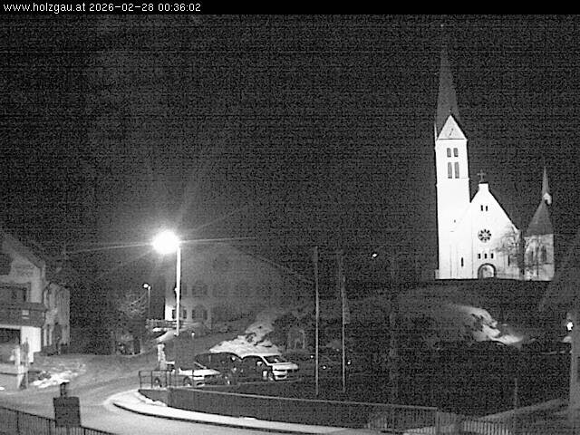 Archived image Webcam Holzgau center: Church
