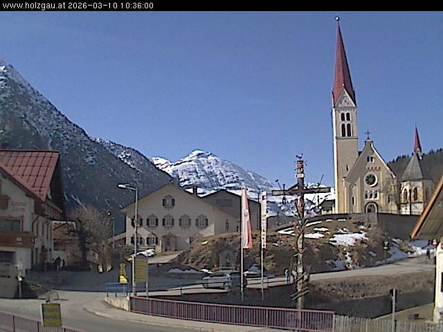 Archiv Foto Webcam Holzgau: Kirche