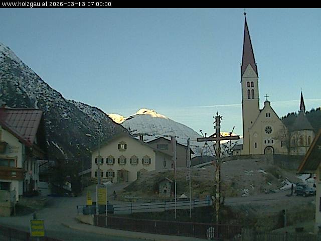 Archiv Foto Webcam Holzgau: Kirche
