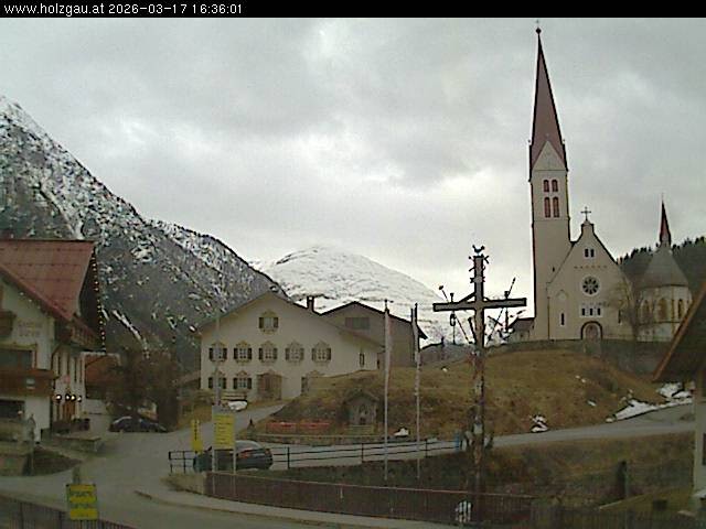 Archiv Foto Webcam Holzgau: Kirche