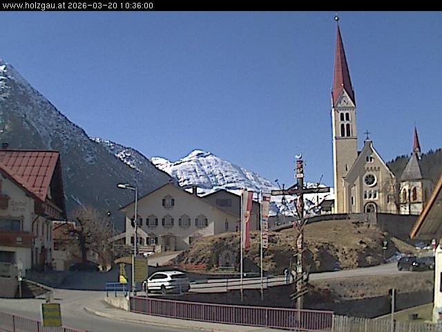 Archiv Foto Webcam Holzgau: Kirche