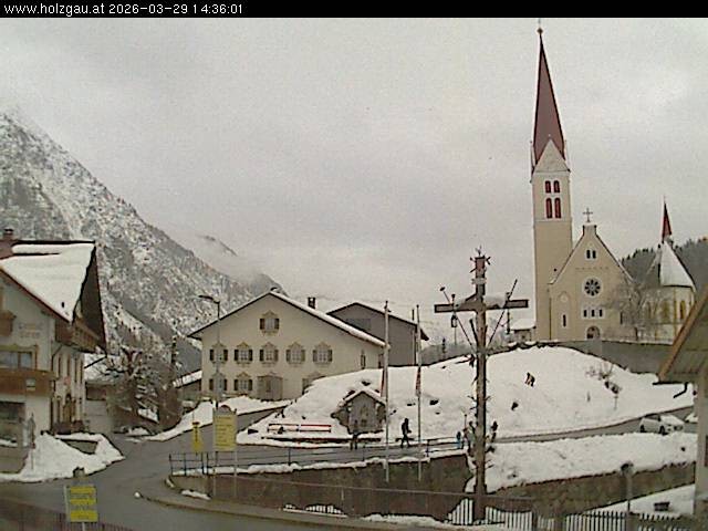 Archiv Foto Webcam Holzgau: Kirche