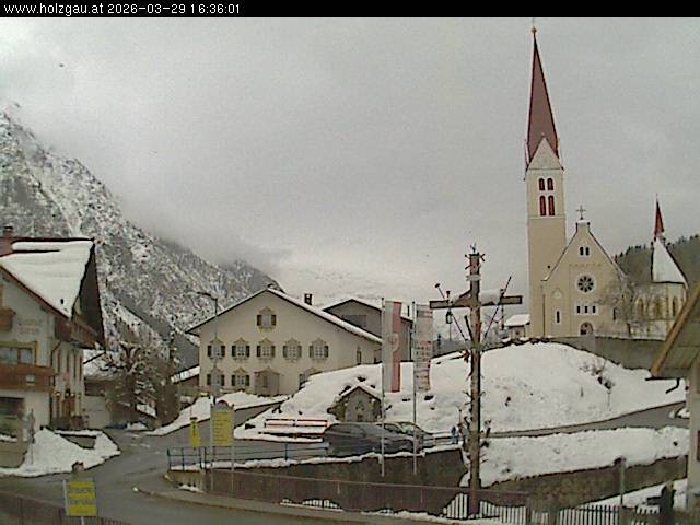 Archiv Foto Webcam Holzgau: Kirche