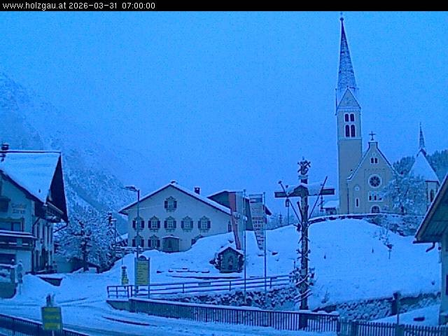 Archiv Foto Webcam Holzgau: Kirche