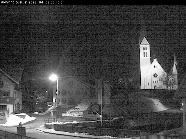 Archived image Webcam Holzgau center: Church