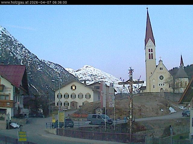 Archiv Foto Webcam Holzgau: Kirche