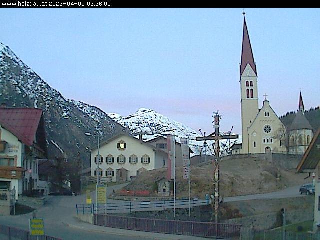 Archiv Foto Webcam Holzgau: Kirche