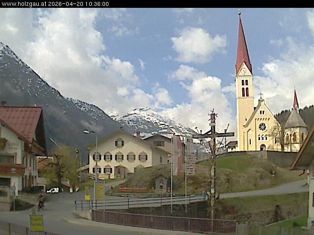Archiv Foto Webcam Holzgau: Kirche