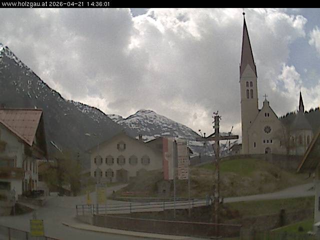 Archiv Foto Webcam Holzgau: Kirche