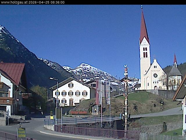 Archiv Foto Webcam Holzgau: Kirche