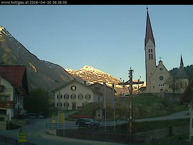 Archiv Foto Webcam Holzgau: Kirche
