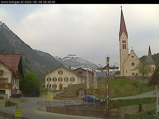 Archiv Foto Webcam Holzgau: Kirche