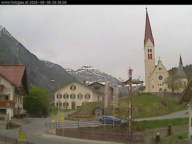 Archiv Foto Webcam Holzgau: Kirche