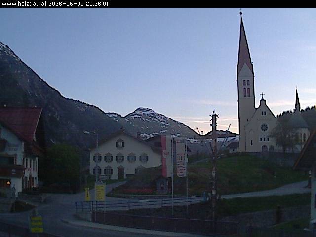 Archiv Foto Webcam Holzgau: Kirche