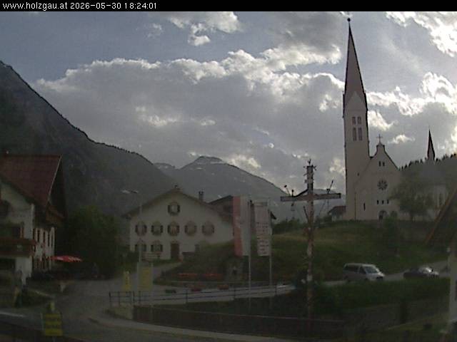 Archiv Foto Webcam Holzgau: Kirche
