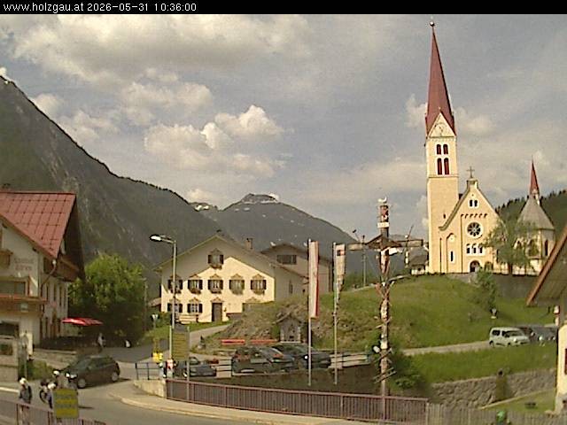 Archiv Foto Webcam Holzgau: Kirche