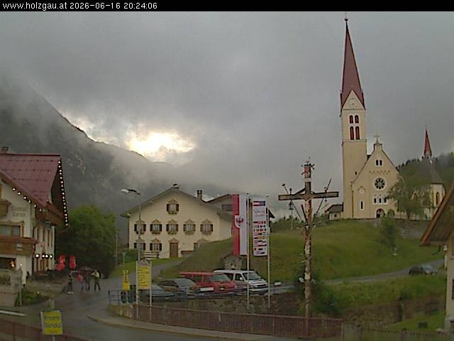 Archiv Foto Webcam Holzgau: Kirche