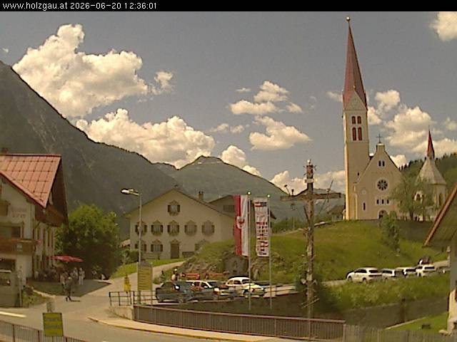 Archiv Foto Webcam Holzgau: Kirche