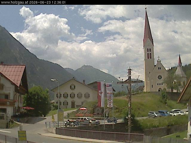 Archiv Foto Webcam Holzgau: Kirche