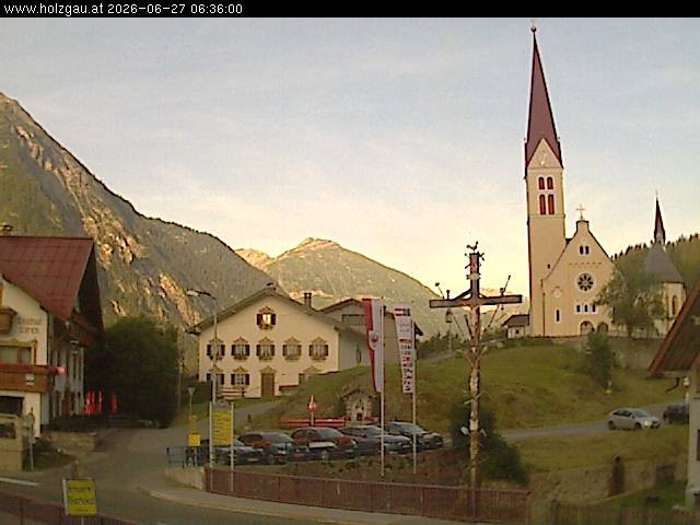Archiv Foto Webcam Holzgau: Kirche