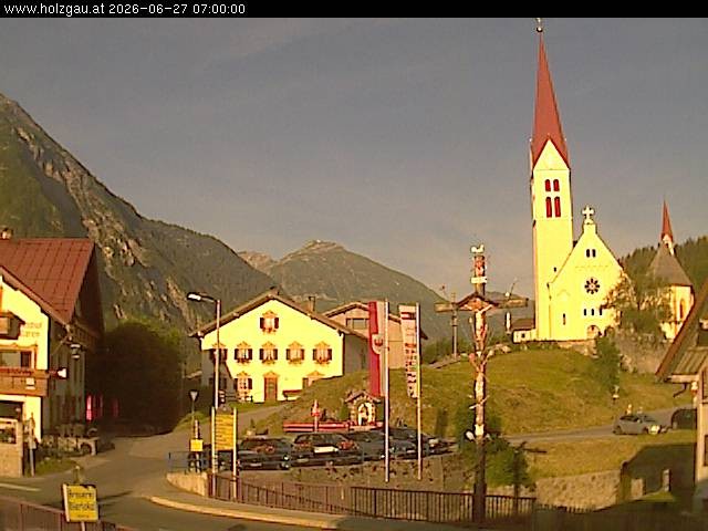 Archiv Foto Webcam Holzgau: Kirche
