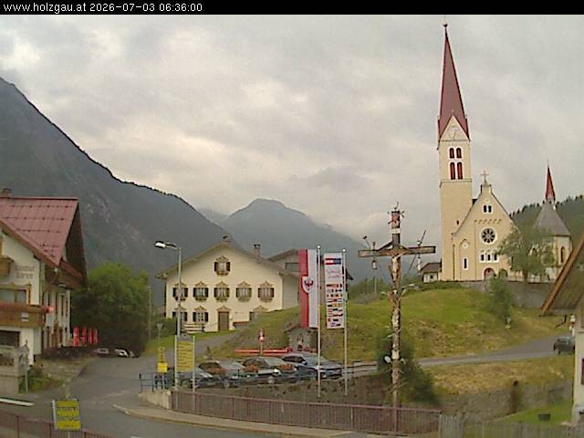 Archiv Foto Webcam Holzgau: Kirche