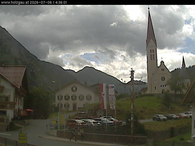 Archiv Foto Webcam Holzgau: Kirche