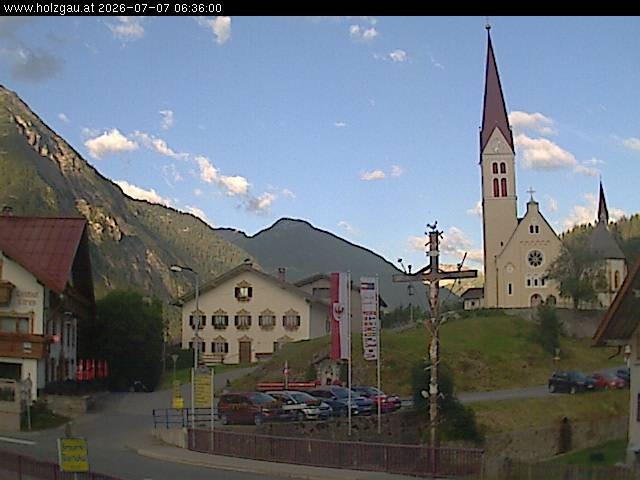 Archiv Foto Webcam Holzgau: Kirche