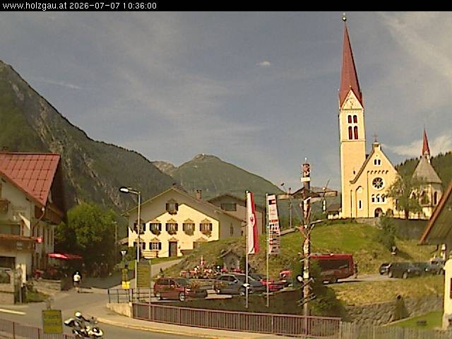Archiv Foto Webcam Holzgau: Kirche