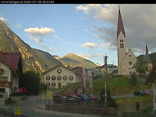 Archiv Foto Webcam Holzgau: Kirche