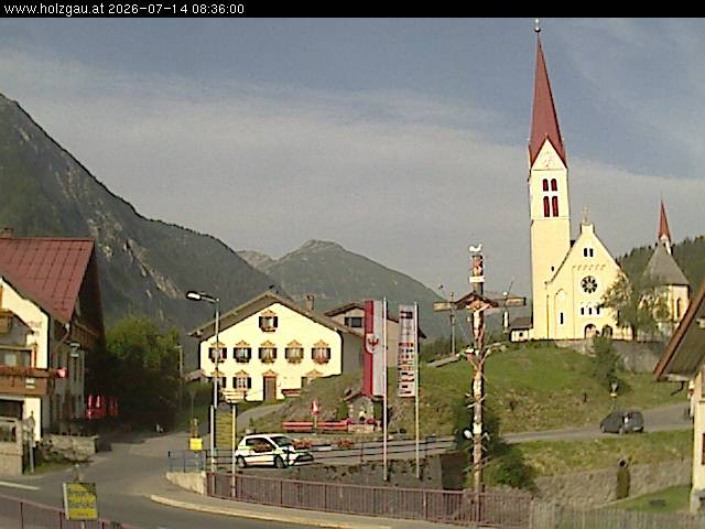 Archiv Foto Webcam Holzgau: Kirche
