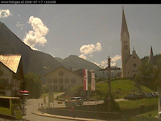 Archiv Foto Webcam Holzgau: Kirche