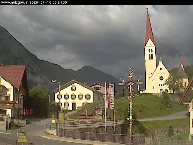 Archiv Foto Webcam Holzgau: Kirche